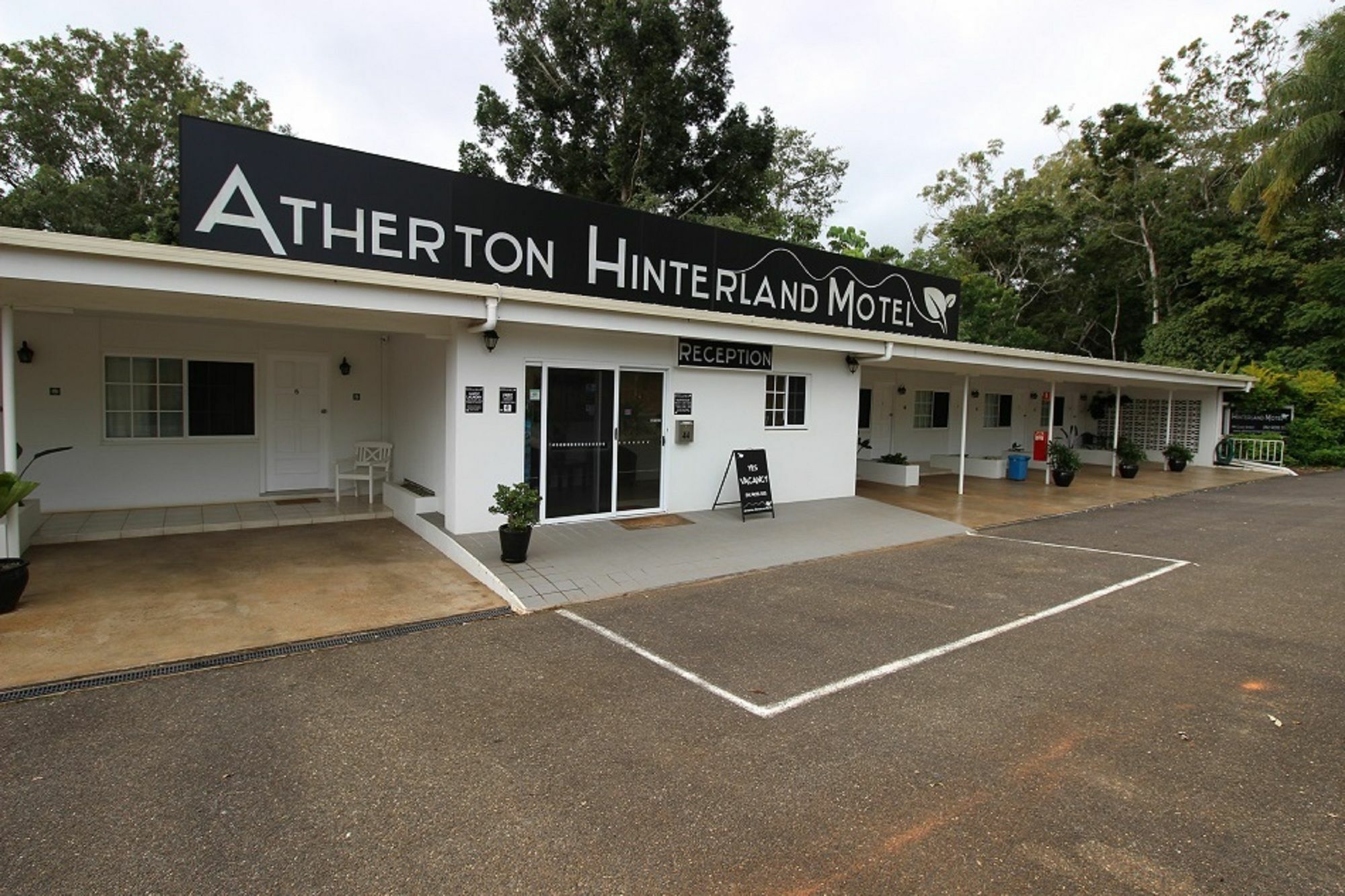 Atherton Hinterland Motel Exteriér fotografie